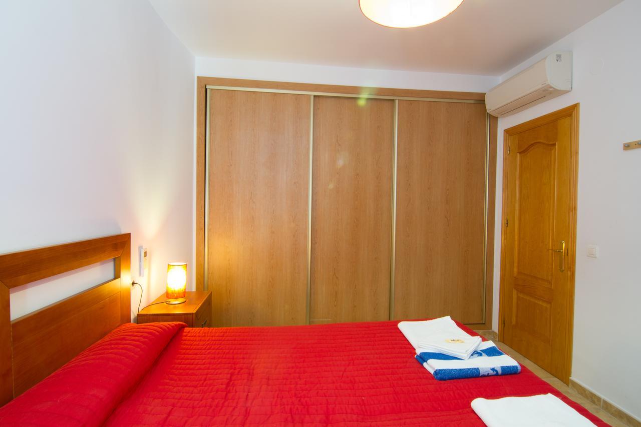 Apartamentos Manuel Martin Нерха Экстерьер фото