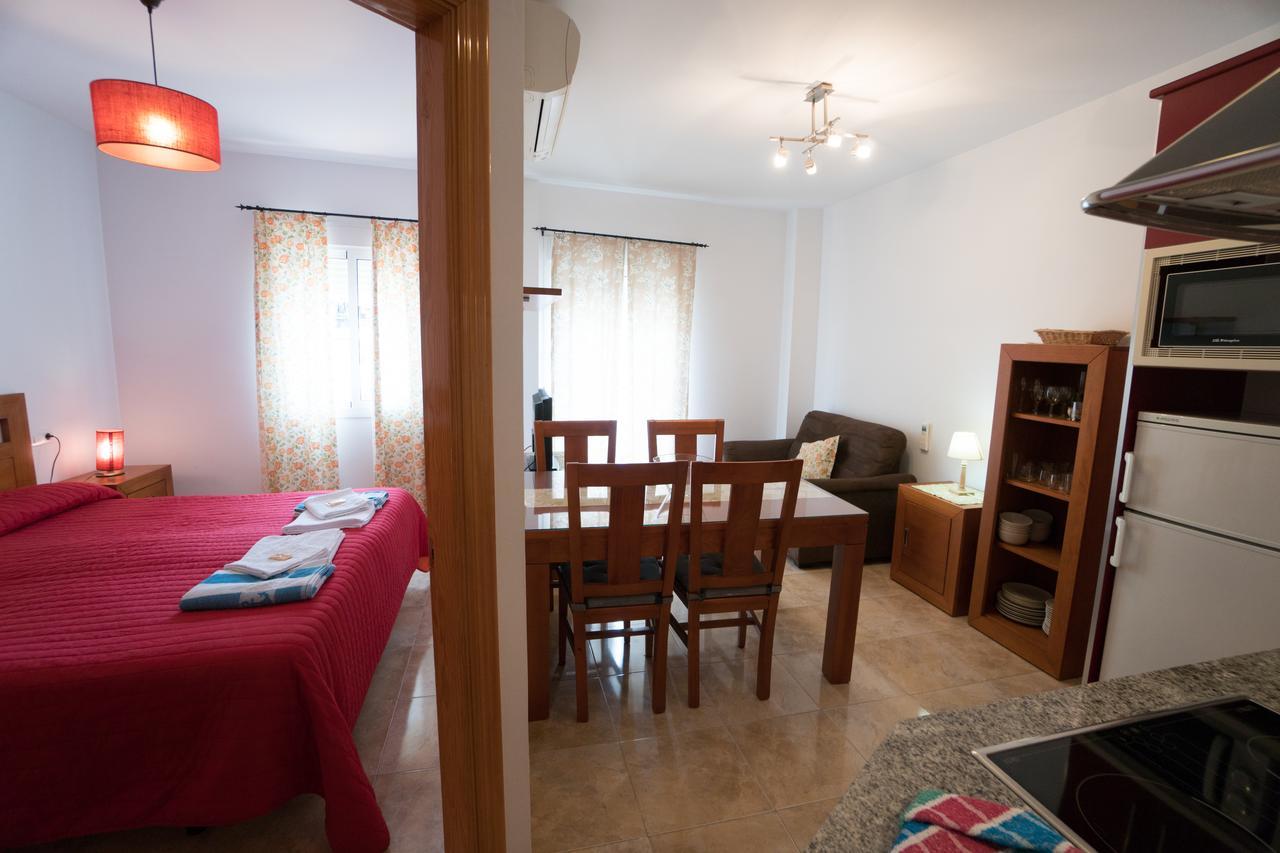 Apartamentos Manuel Martin Нерха Экстерьер фото