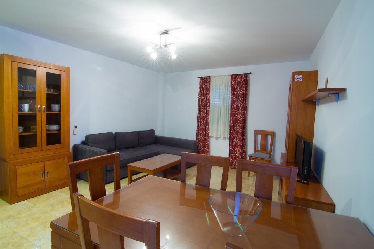 Apartamentos Manuel Martin Нерха Экстерьер фото