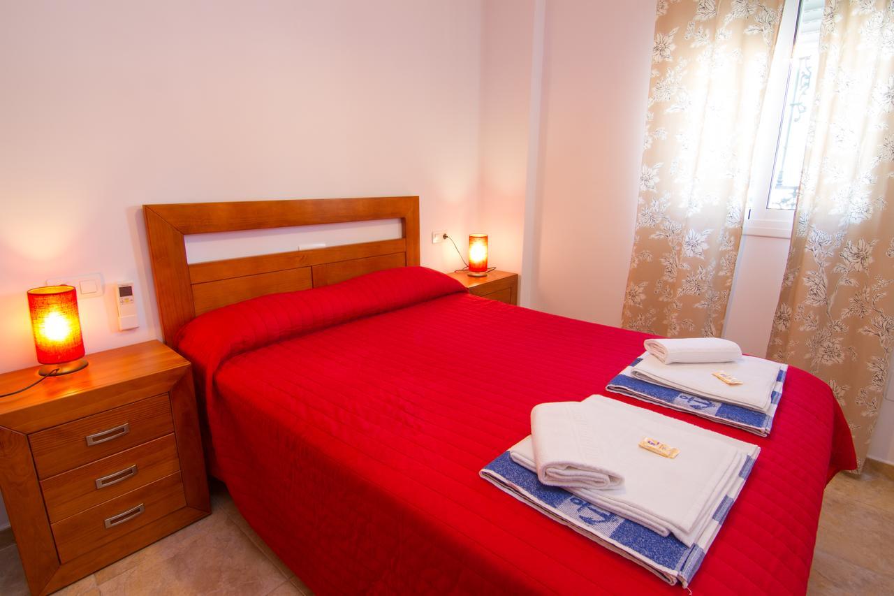Apartamentos Manuel Martin Нерха Экстерьер фото